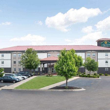 La Quinta By Wyndham Blue Springs Hotel Exterior foto